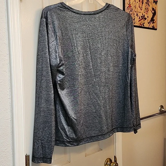 Chicos-Women's Metallic Silver Long Sleeve Shirt Size 2 - Picture 5 of 7